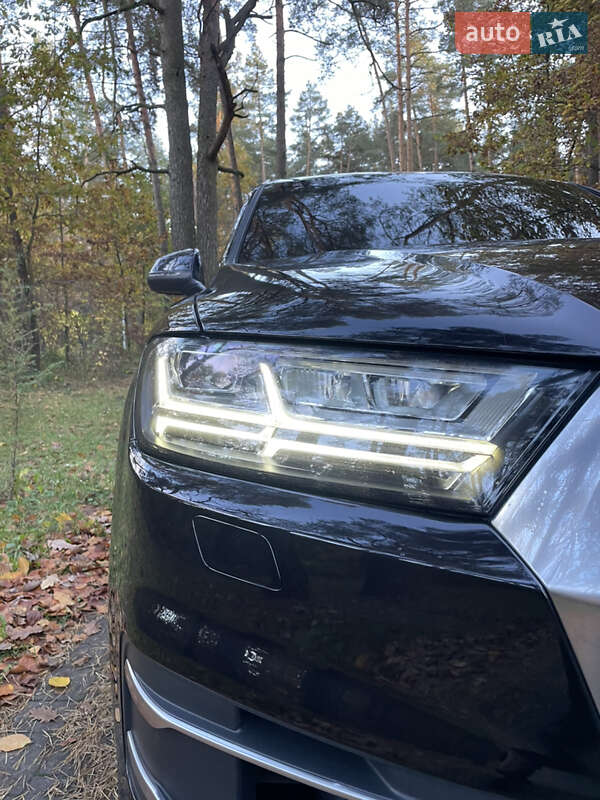 Внедорожник / Кроссовер Audi Q7 2016 в Львове