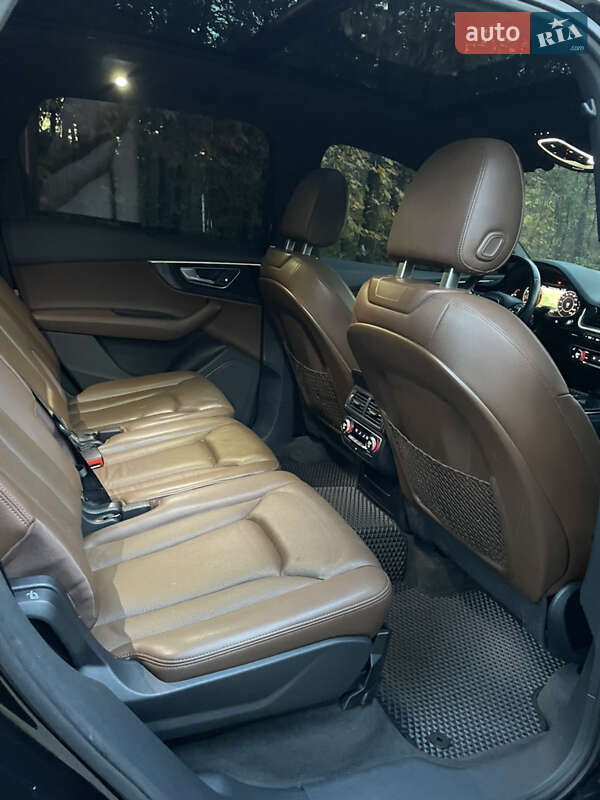 Внедорожник / Кроссовер Audi Q7 2016 в Львове