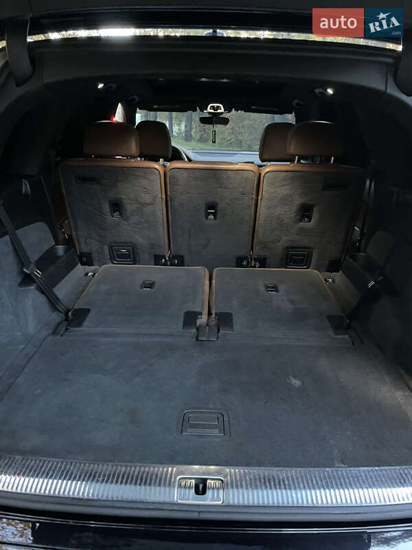 Внедорожник / Кроссовер Audi Q7 2016 в Львове