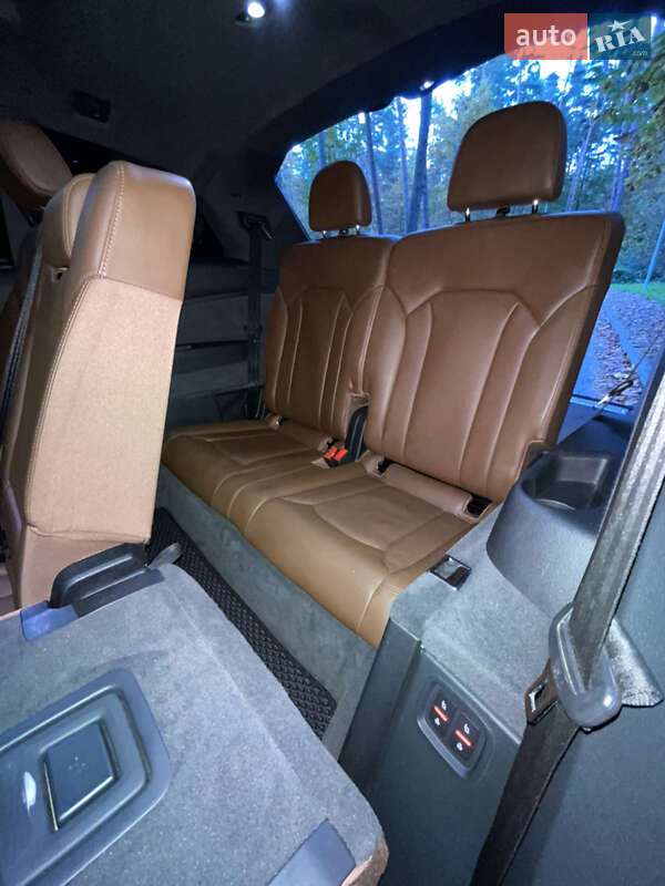 Внедорожник / Кроссовер Audi Q7 2016 в Львове