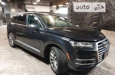 Внедорожник / Кроссовер Audi Q7 2019 в 