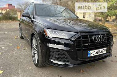 Внедорожник / Кроссовер Audi Q7 2020 в 