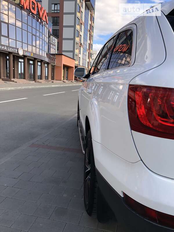 Внедорожник / Кроссовер Audi Q7 2010 в Тернополе