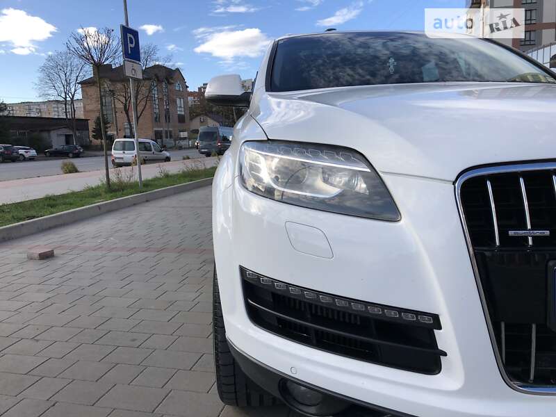 Внедорожник / Кроссовер Audi Q7 2010 в Тернополе