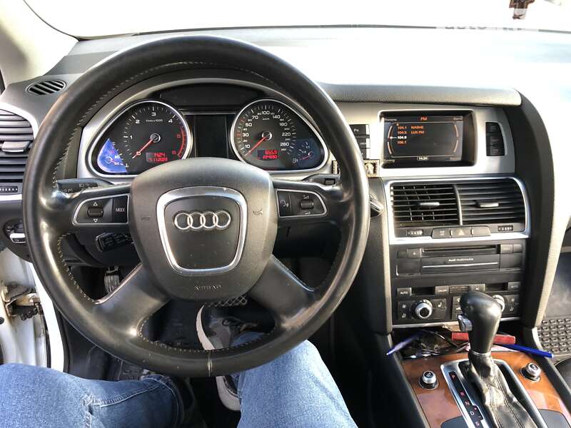 Внедорожник / Кроссовер Audi Q7 2010 в Тернополе