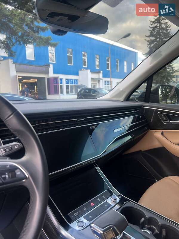 Внедорожник / Кроссовер Audi Q7 2021 в Львове