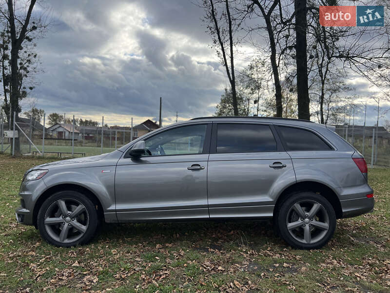 Внедорожник / Кроссовер Audi Q7 2014 в 