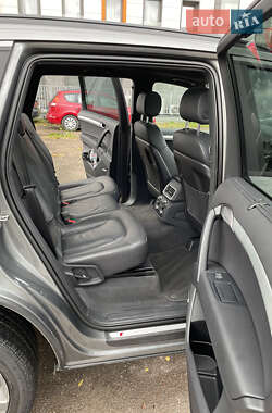 Внедорожник / Кроссовер Audi Q7 2014 в 