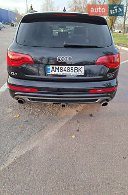 Внедорожник / Кроссовер Audi Q7 2015 в 