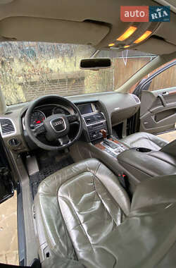 Внедорожник / Кроссовер Audi Q7 2006 в 
