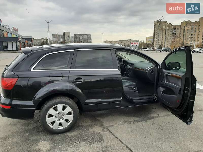 Позашляховик / Кросовер Audi Q7 2013 в Києві фото 5 Позашляховик / Кросовер Audi Q7 2013 в Києві