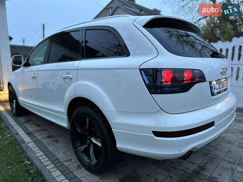 Позашляховик / Кросовер Audi Q7 2009 в Луцьку
