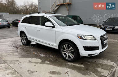 Внедорожник / Кроссовер Audi Q7 2014 в 