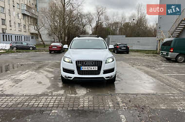 Внедорожник / Кроссовер Audi Q7 2014 в 