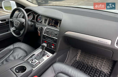 Внедорожник / Кроссовер Audi Q7 2014 в 