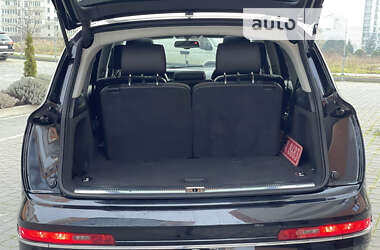 Внедорожник / Кроссовер Audi Q7 2011 в Косове