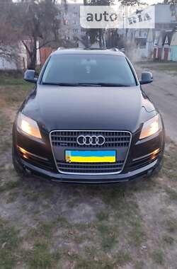 Позашляховик / Кросовер Audi Q7 2007 в Житомирі