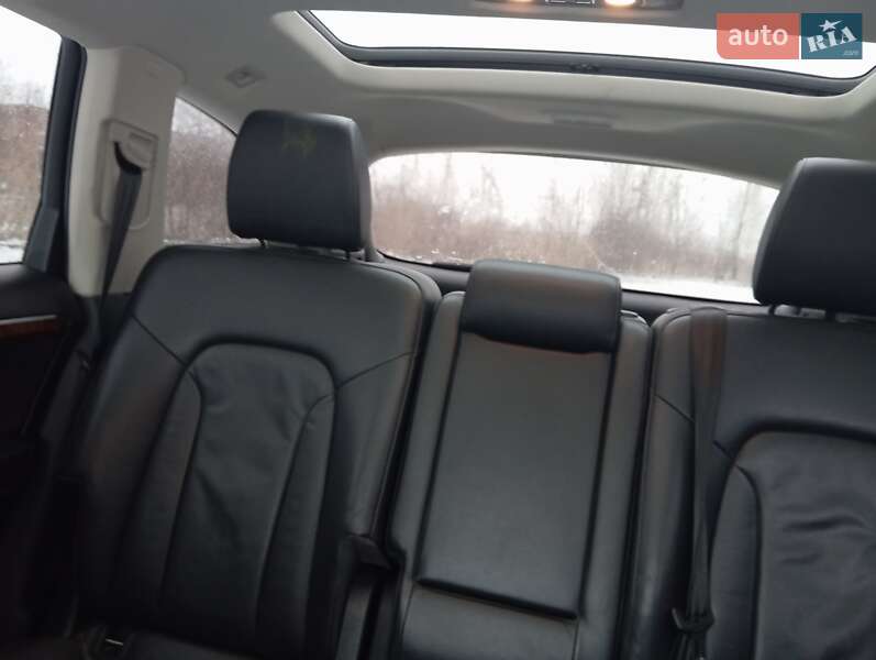 Внедорожник / Кроссовер Audi Q7 2011 в Нововолынске