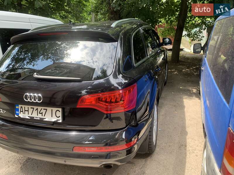 Внедорожник / Кроссовер Audi Q7 2011 в Кропивницком