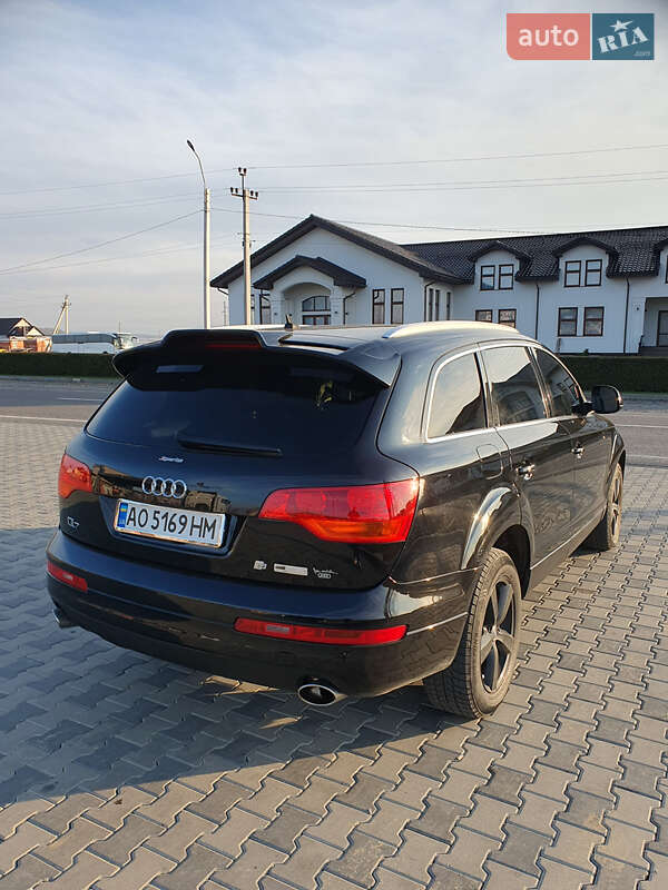 Внедорожник / Кроссовер Audi Q7 2007 в Ужгороде