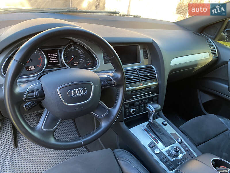 Внедорожник / Кроссовер Audi Q7 2014 в Кривом Роге
