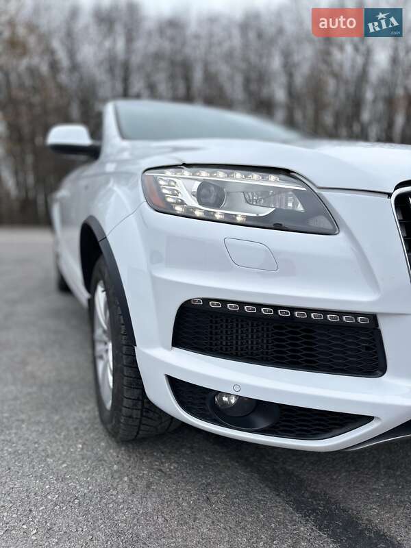 Позашляховик / Кросовер Audi Q7 2011 в Вінниці
