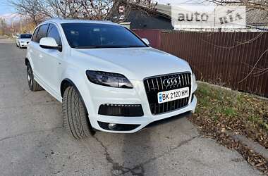 Внедорожник / Кроссовер Audi Q7 2013 в Полтаве