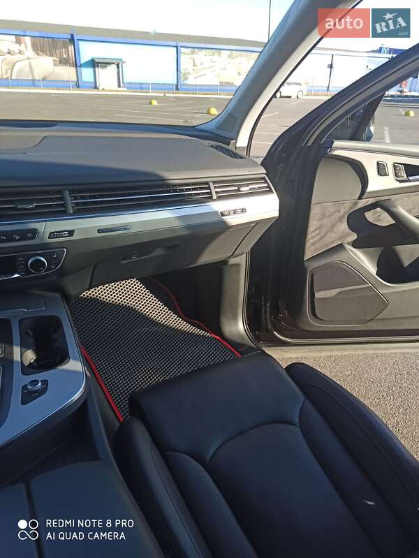 Внедорожник / Кроссовер Audi Q7 2017 в Ананьеве