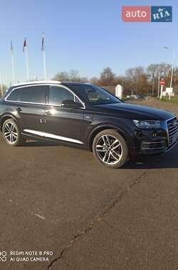 Позашляховик / Кросовер Audi Q7 2017 в Ананьїві