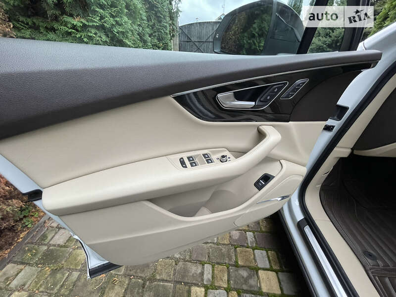 Позашляховик / Кросовер Audi Q7 2018 в Харкові