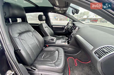 Позашляховик / Кросовер Audi Q7 2012 в 