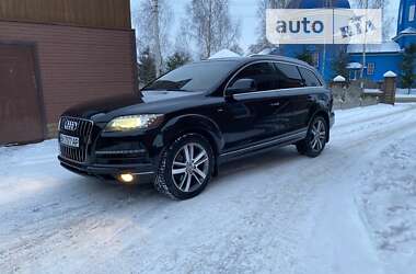 Позашляховик / Кросовер Audi Q7 2010 в 