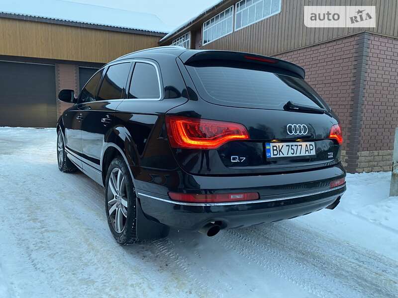 Позашляховик / Кросовер Audi Q7 2010 в Кореці