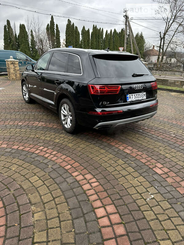 Внедорожник / Кроссовер Audi Q7 2015 в Косове