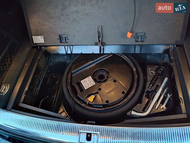 Внедорожник / Кроссовер Audi Q7 2013 в Стрые