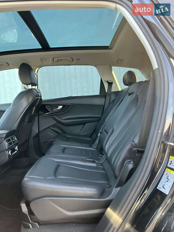 Внедорожник / Кроссовер Audi Q7 2016 в Белой Церкви
