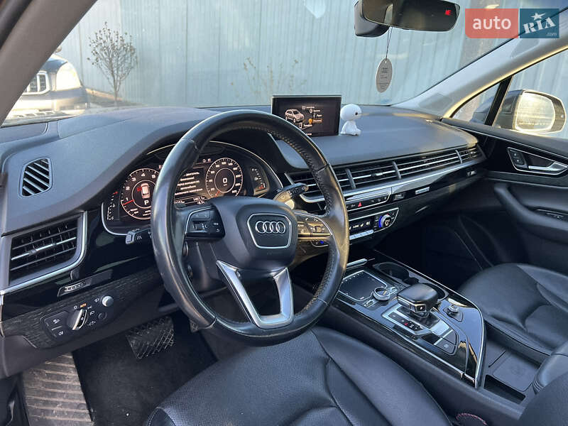 Внедорожник / Кроссовер Audi Q7 2016 в Белой Церкви