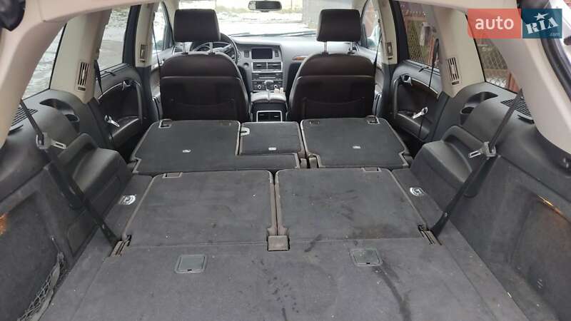 Позашляховик / Кросовер Audi Q7 2013 в Львові