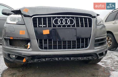 Внедорожник / Кроссовер Audi Q7 2015 в 
