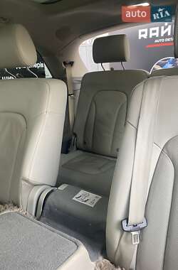 Внедорожник / Кроссовер Audi Q7 2010 в 