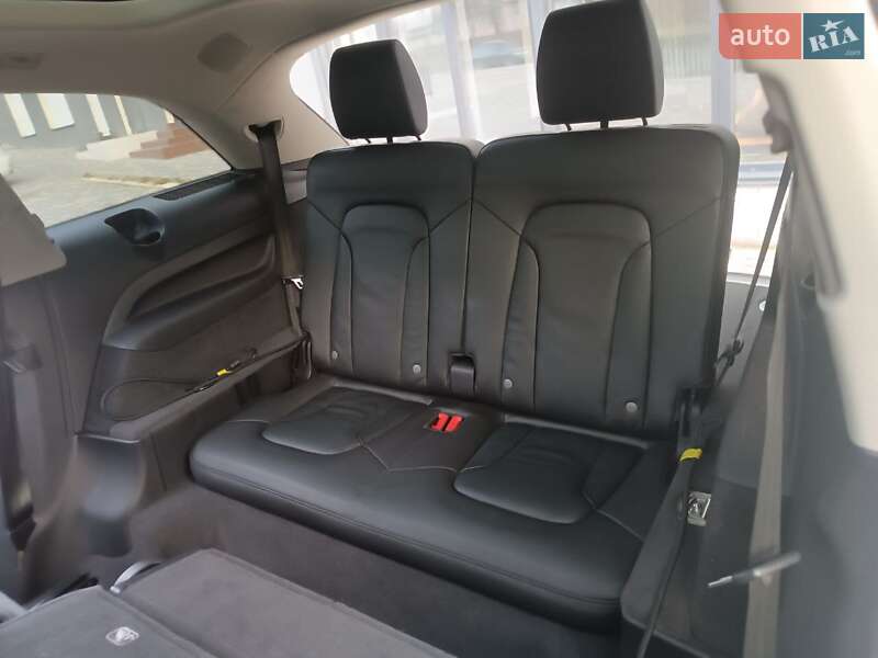 Внедорожник / Кроссовер Audi Q7 2015 в Тернополе