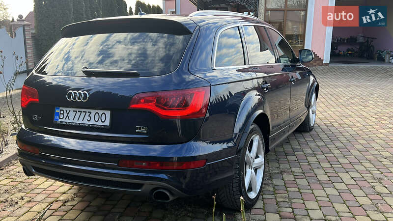 Внедорожник / Кроссовер Audi Q7 2013 в Каменец-Подольском