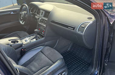 Внедорожник / Кроссовер Audi Q7 2013 в 