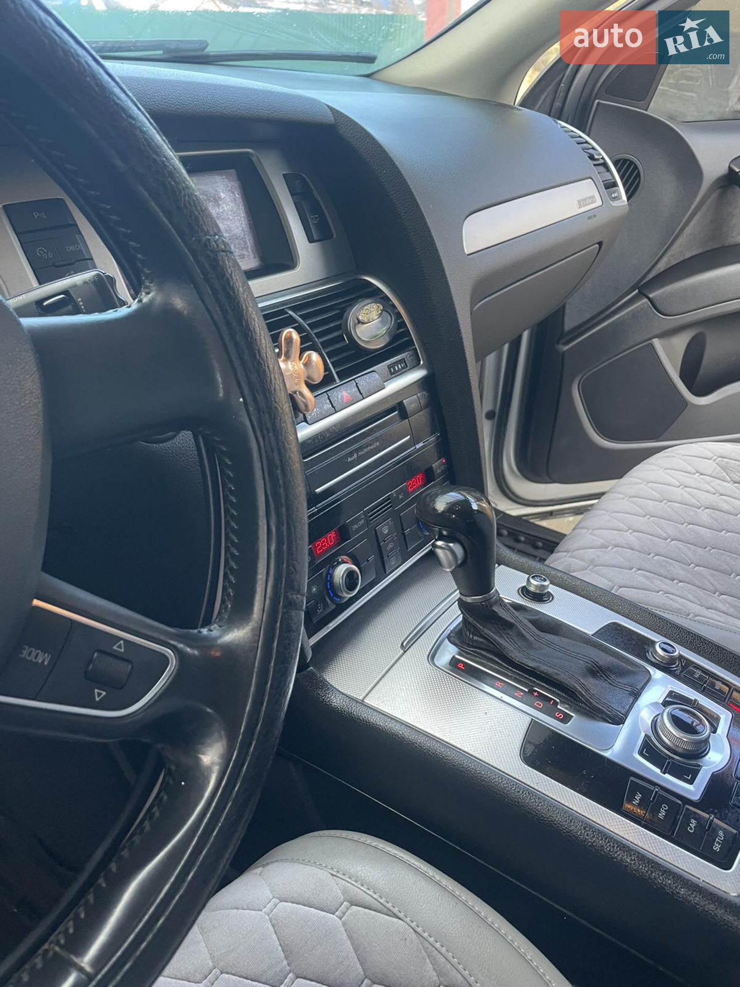 2010 Audi Q7 - мініатюра 6