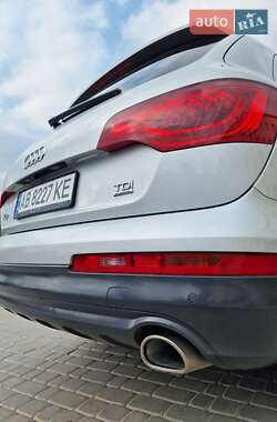 Внедорожник / Кроссовер Audi Q7 2014 в 