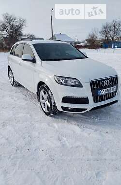 AUDI Q7 2015