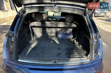 Внедорожник / Кроссовер Audi Q7 2014 в 