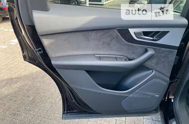 Позашляховик / Кросовер Audi Q7 2017 в Чернівцях