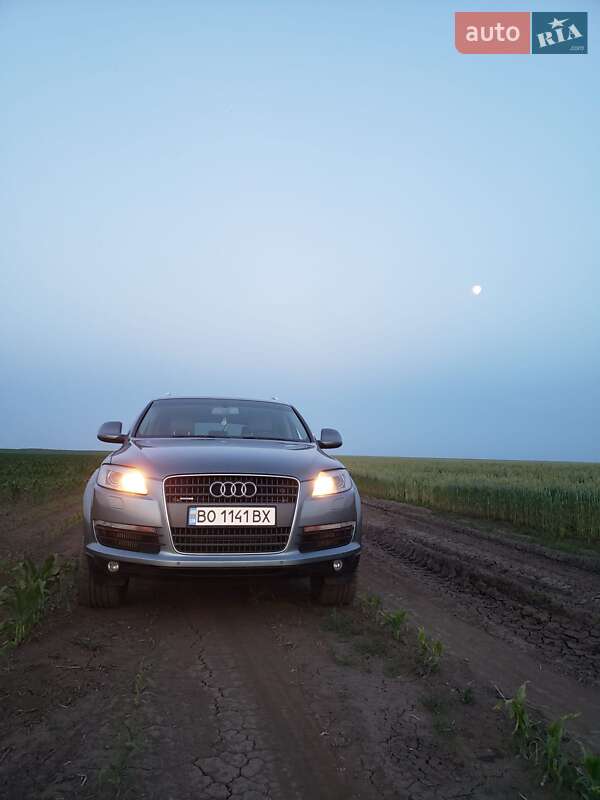 Внедорожник / Кроссовер Audi Q7 2007 в Залещиках