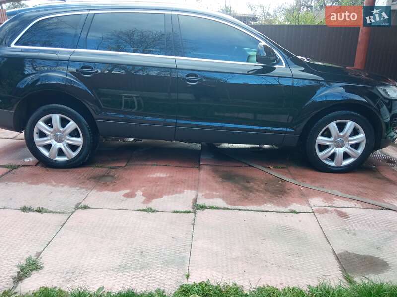 Позашляховик / Кросовер Audi Q7 2008 в Львові